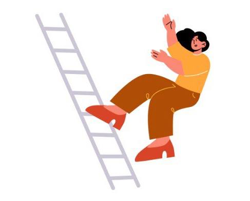 Работница в Чайковском получила тяжелые травмы в результате падения с лестницы